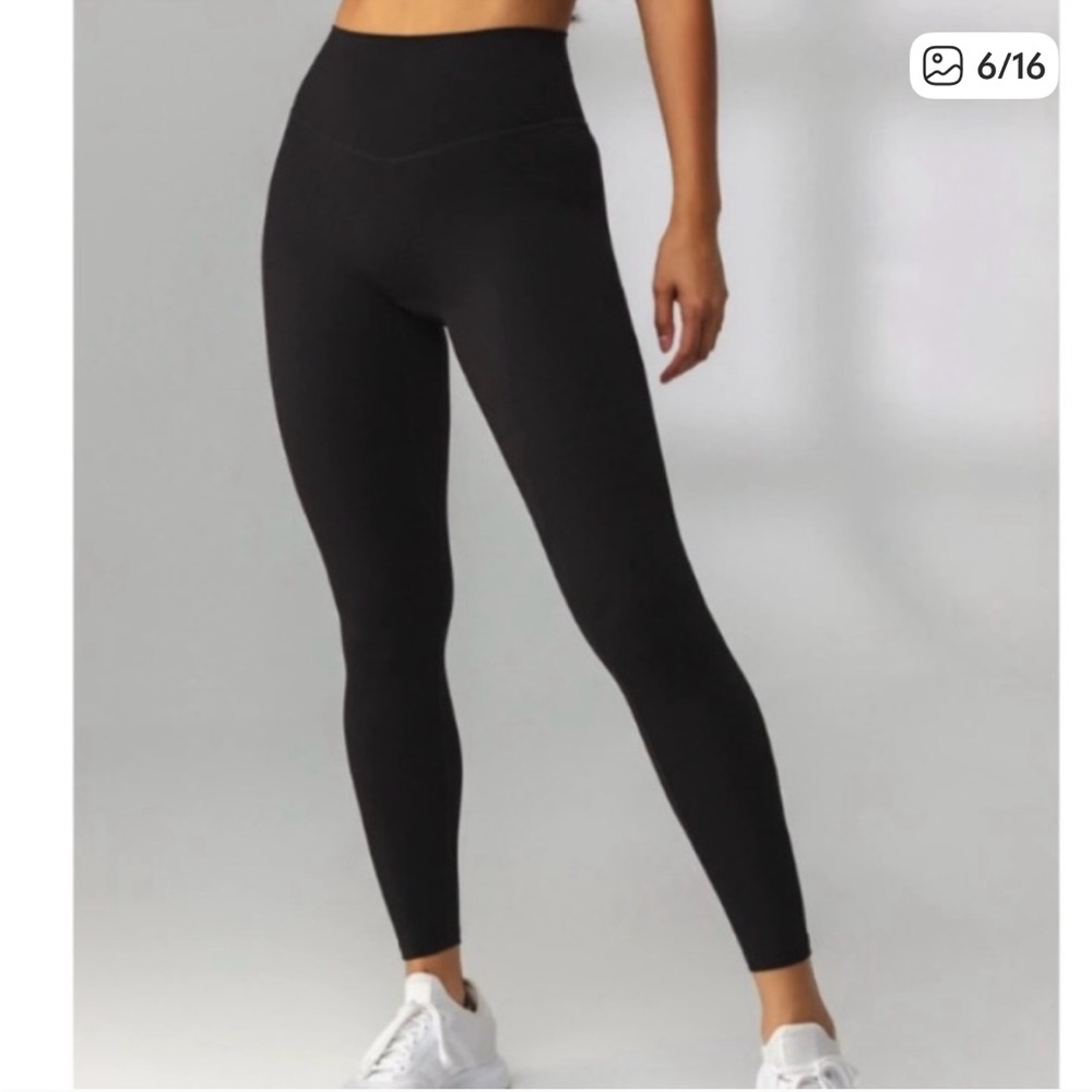 Balance Athletics Cloud leggings with black logo. Small. New w/o tags. - Picture 3 of 14